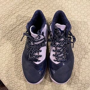 D Rose basketball shoes used